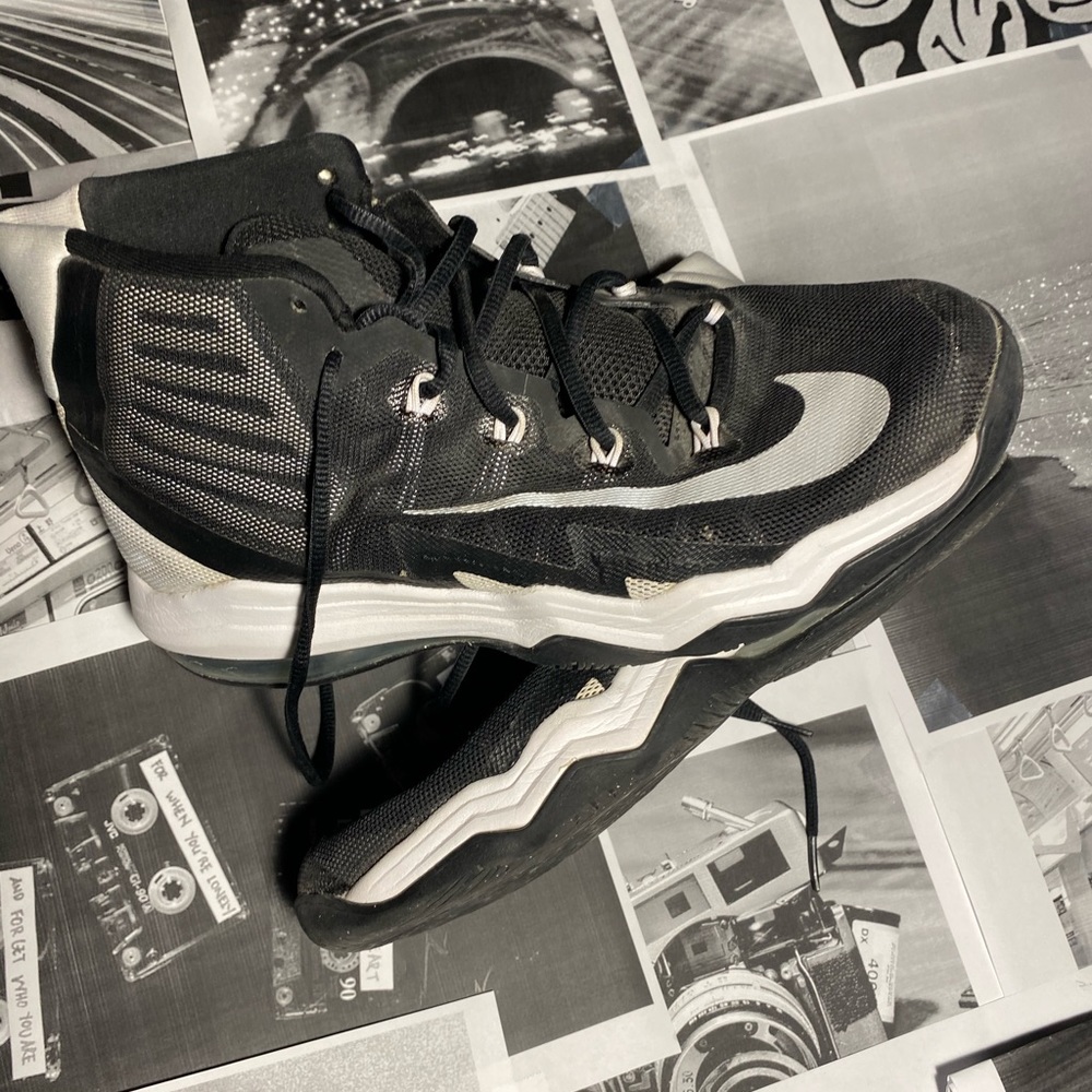 nike women’s basketball shoes